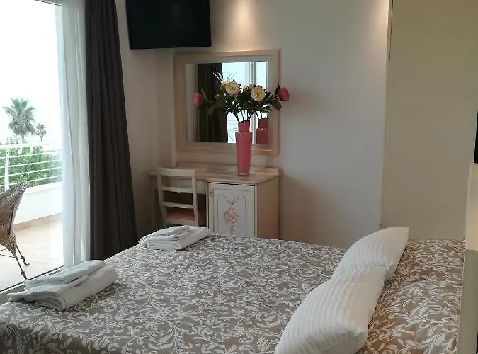 Flora Hotel Alba Adriatica