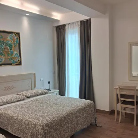 Hotel Flora