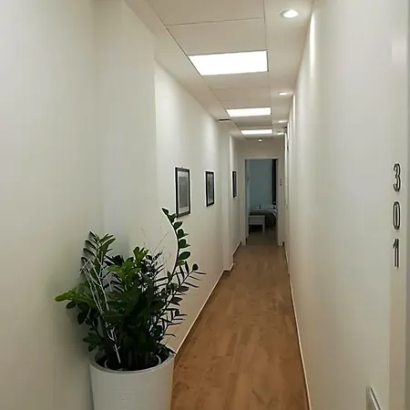 Flora 3*